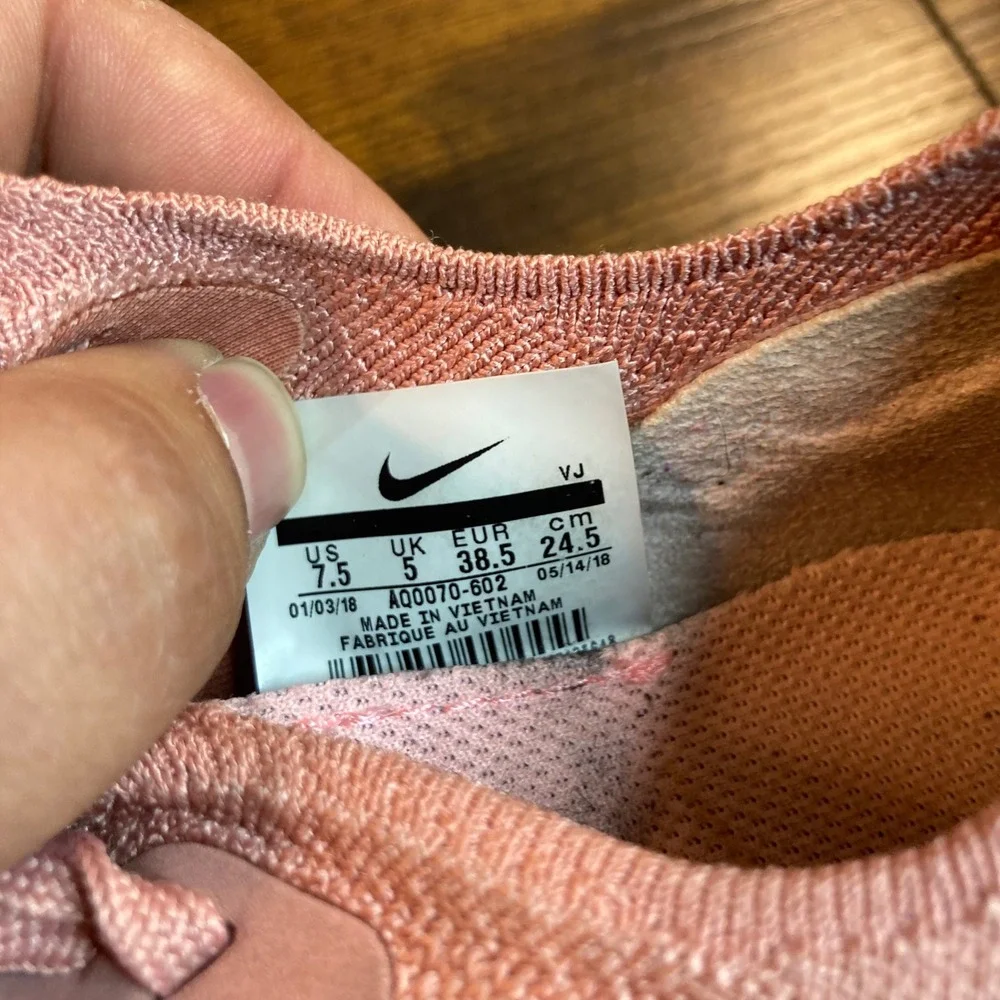Nike Epic React Flyknit Womens 7.5 Rust Pink Running Shoes AQ0070-602